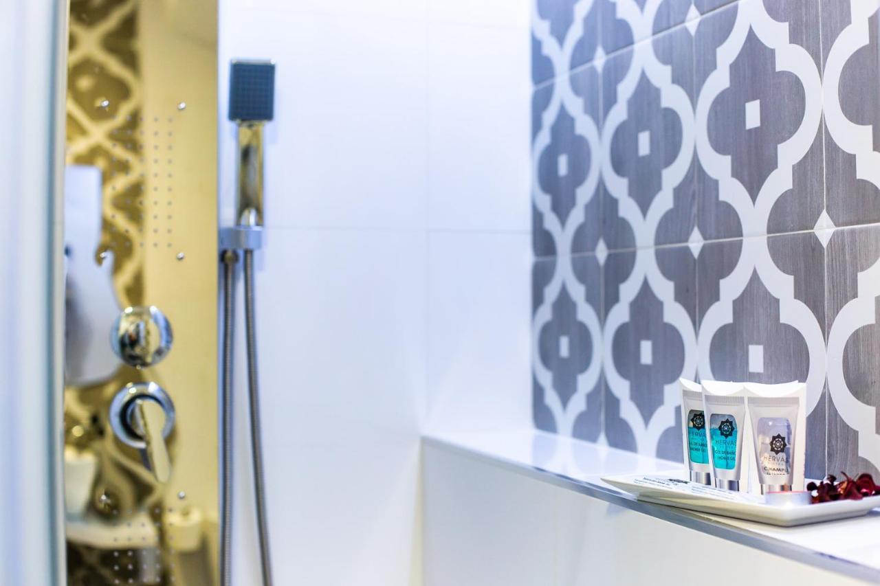 Apartamentos Hervas Suites Zewnętrze zdjęcie